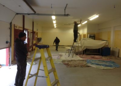 Decorating interior of warehouse unit