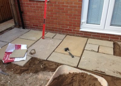 Laying patio slabs